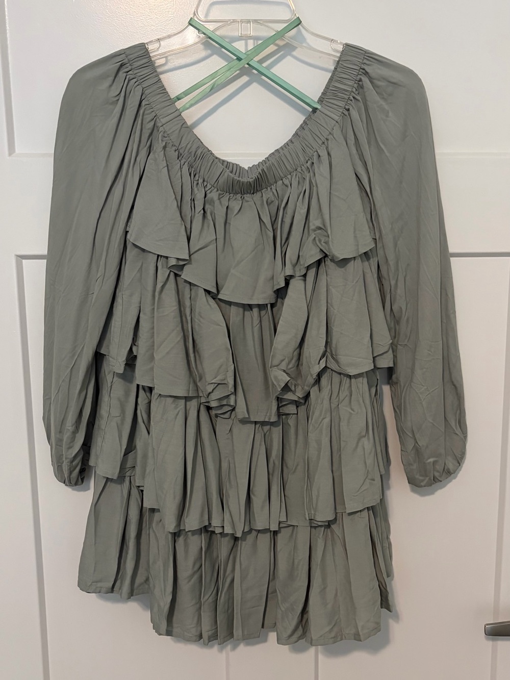 Klesis Sage Green Tiered Off-the-shoulder Blouse Sz Small